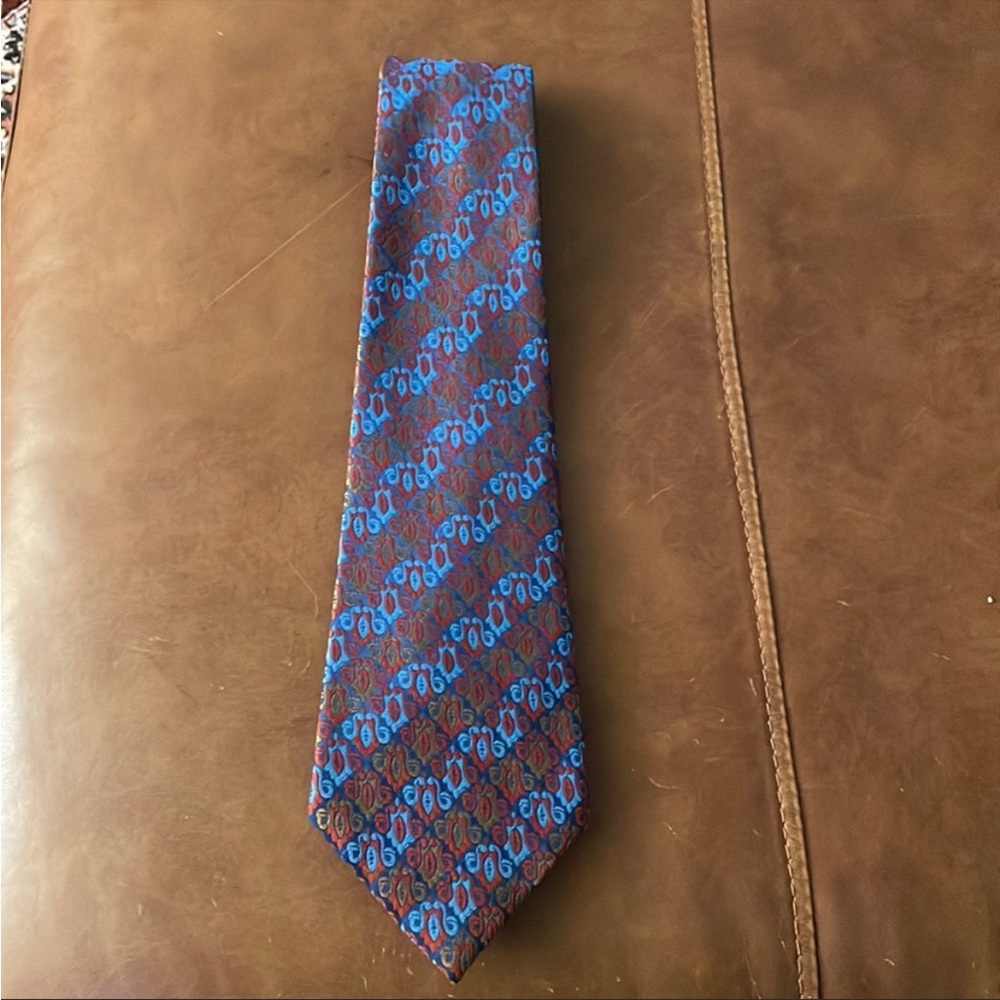 Gent's tie